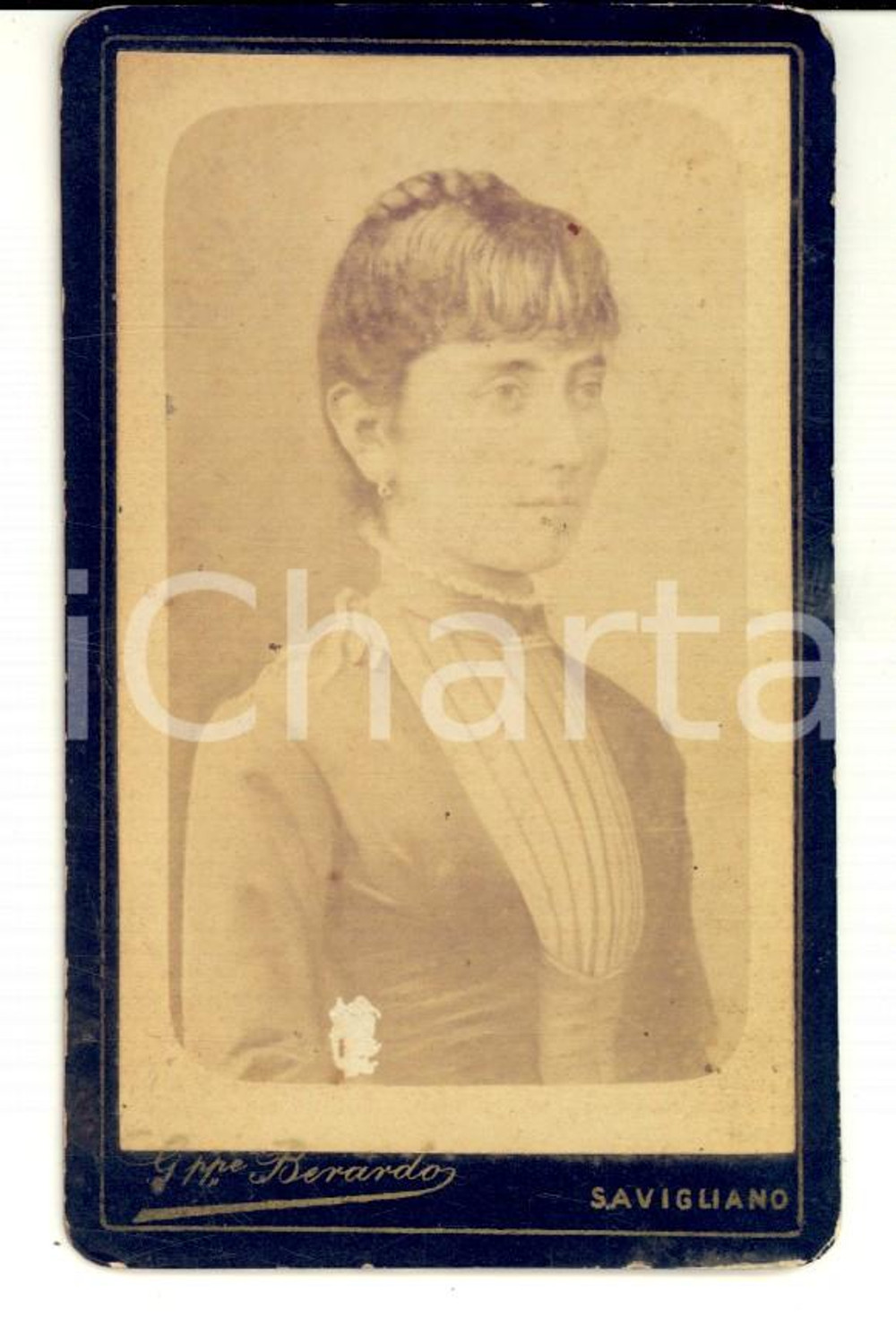 Fotografia d epoca originale 1880 ca SAVIGLIANO CN Donna con acconciatura raccolta Foto Giuseppe BERARDO 1