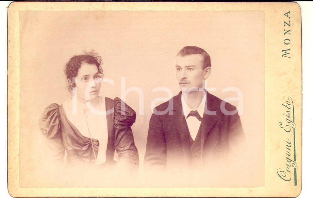 Fotografia d epoca originale 1900 ca MONZA MB Coppia di giovani sposi Foto BARNUM Studio EGISTO ORIGONI 1