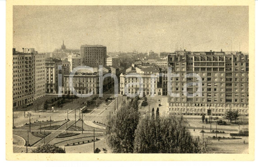 Cartolina originale da collezione 1940 ca MILANO Piazza della REPUBBLICA e via ALBANIA Cartolina FP NV 1