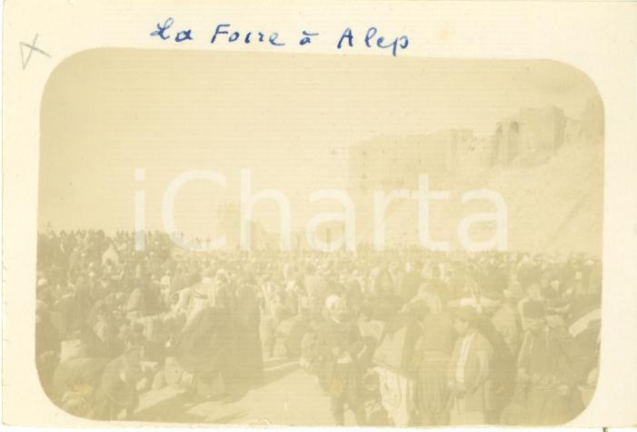 Fotografia d epoca originale 1920 ALEPPO SIRIA Fiera alla cittadella Foto vintage ORIENTE 9 x 6 cm 1