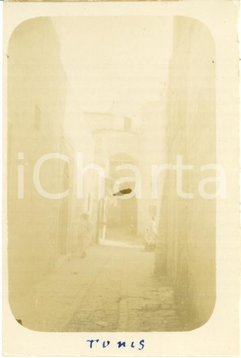 Fotografia d epoca originale 1920 TUNISI TUNISIA Strada con donna araba velata Foto vintage 6 x 9 cm 1