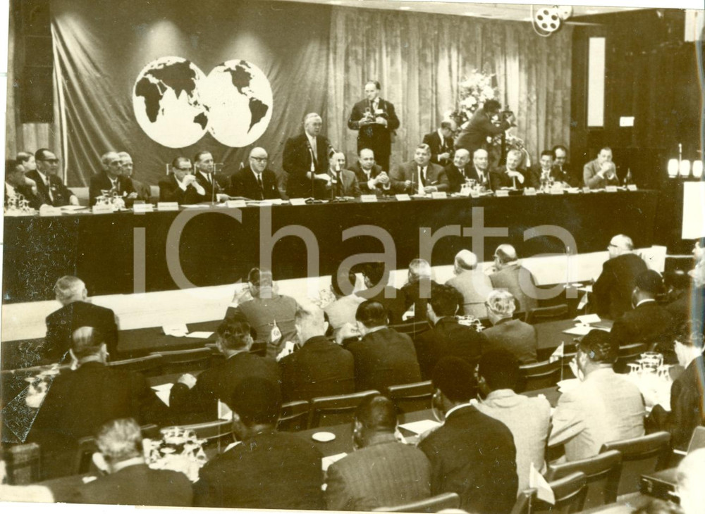 Fotografia d epoca originale 1966 LONDRA Harold WILSON apre conferenza FIFA calcio a KENSINGTON Foto 1
