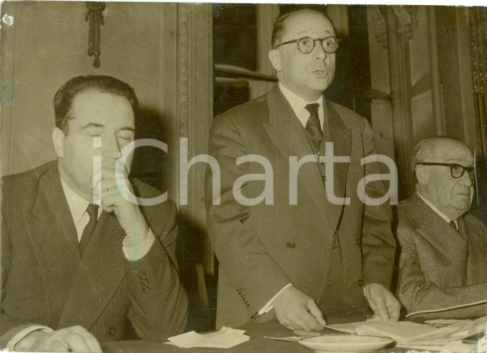 Fotografia d epoca originale 1959 PARIS FranÃ§ois MITTERRAND rÃ©union LIGUE DES DROITS DE L HOMME Fotografia 1