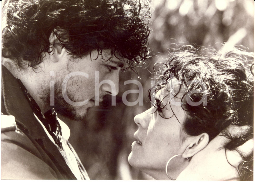 Fotografia d epoca originale 1988 GLI INVISIBILI Pasquale SQUITIERI Foto scena Alfredo ROTELLA Giulia FOSSA 1