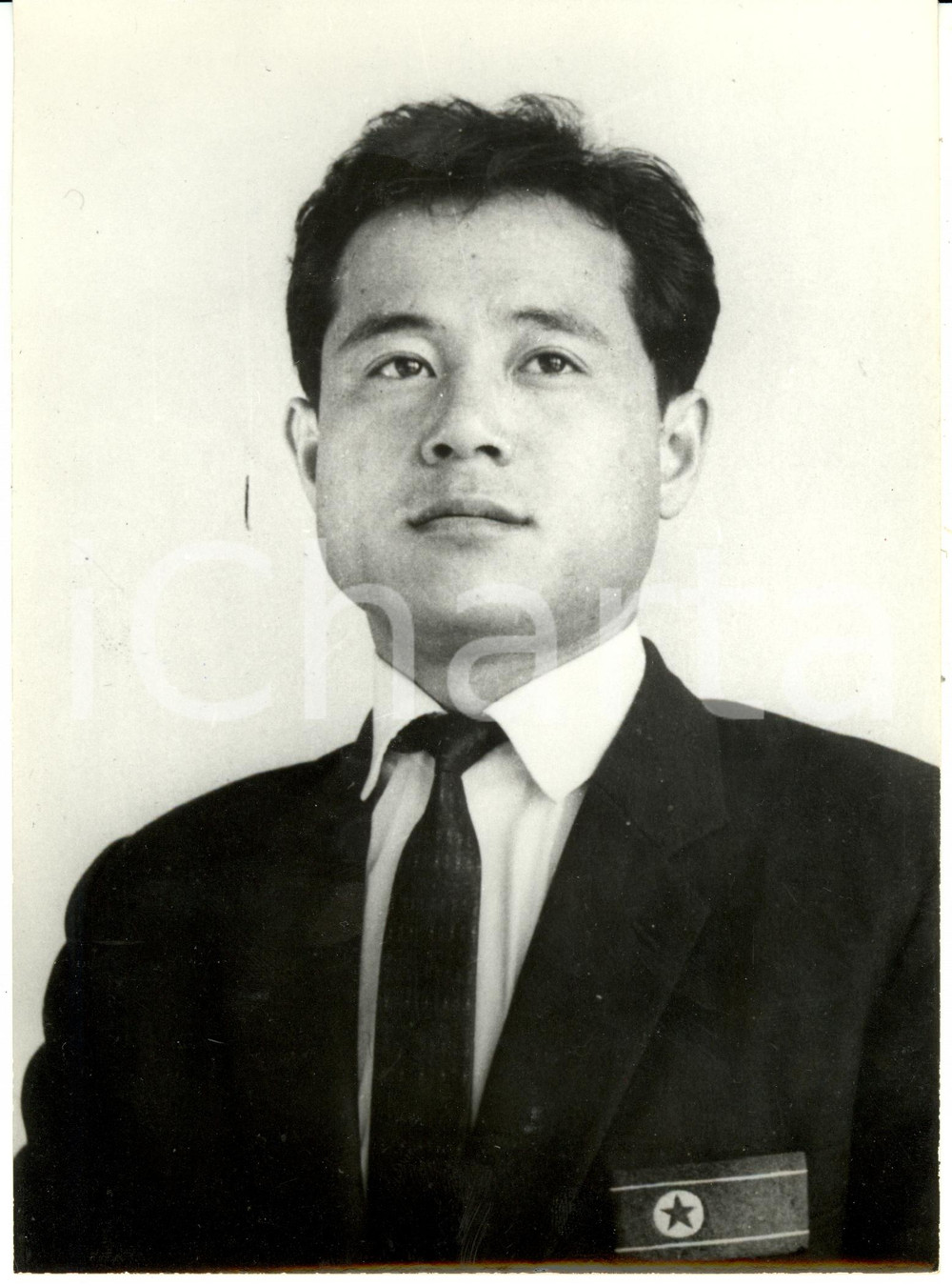 Fotografia d epoca originale 1968 COREA DEL NORD Nazionale calcio Ritratto Kim SEUNG IL ala sinistra FOTO 1