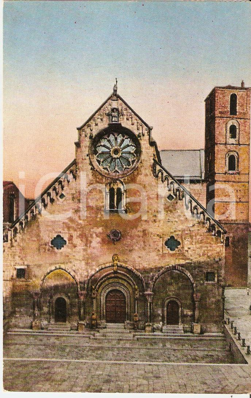Cartolina originale da collezione 1920 ca RUVO DI PUGLIA BA La Cattedrale Cartolina FP NV 1