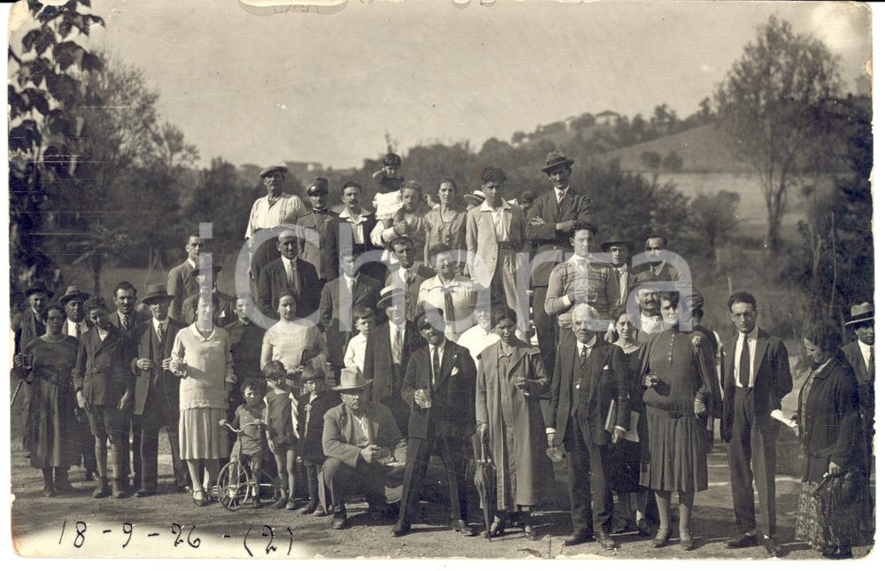 Fotografia d epoca originale 1926 CASTAGNOLE MONFERRATO AL Giuseppe PELLATI in campagna Foto di gruppo 1