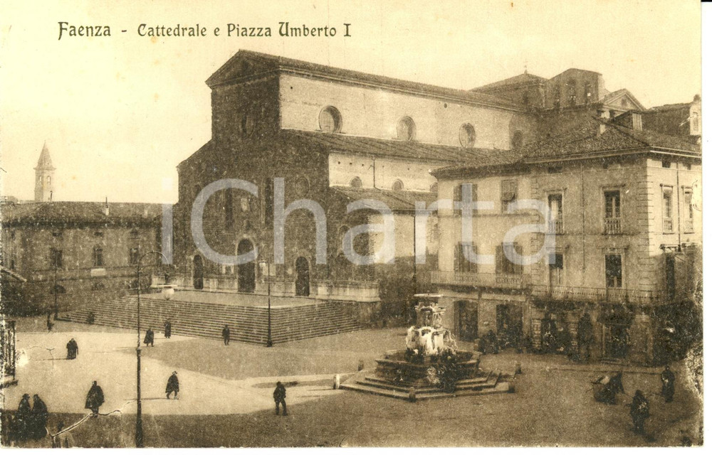Cartolina originale da collezione 1910 ca FAENZA RA Veduta della cattedrale e piazza UMBERTO I Cartolina FP NV 1