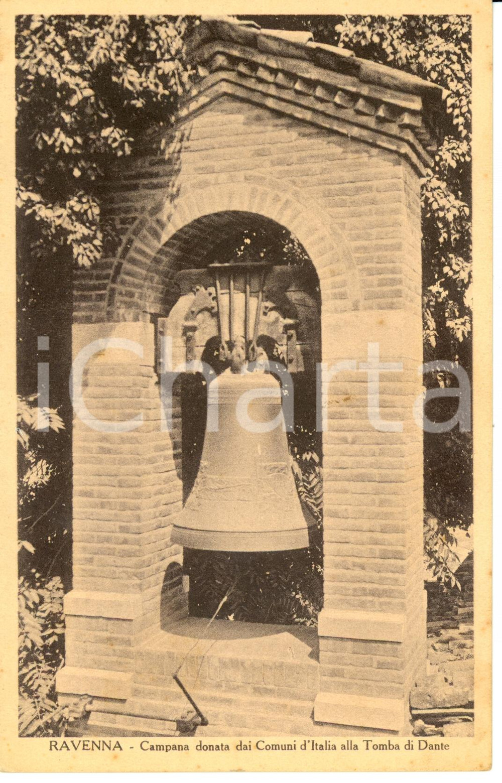 Cartolina originale da collezione 1930 ca RAVENNA Campana donata da Comuni d Italia a tomba DANTE Cartolina FP NV 1