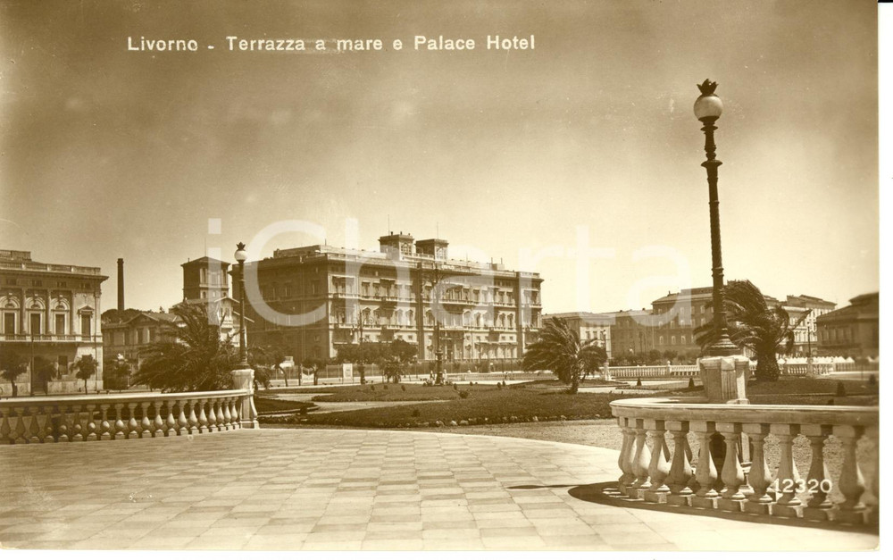Cartolina originale da collezione 1940 ca LIVORNO Veduta Terrazza a mare e PALACE HOTEL Cartolina FP NV 1