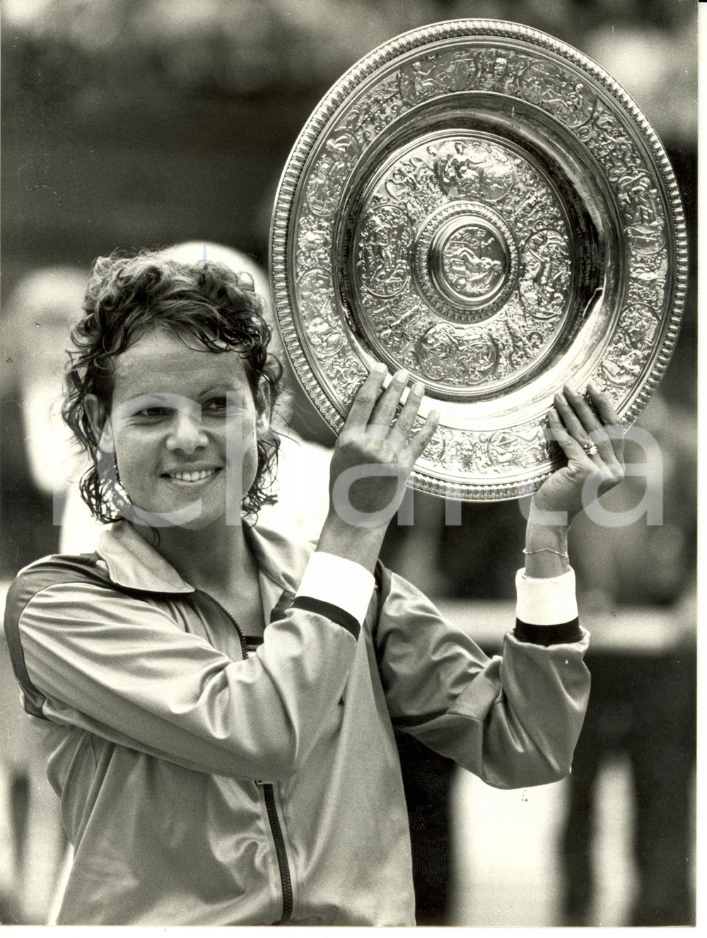 Fotografia d epoca originale 1980 WIMBLEDON UK Tennis Evonne CAWLEY winner of Ladies Single Photo 1