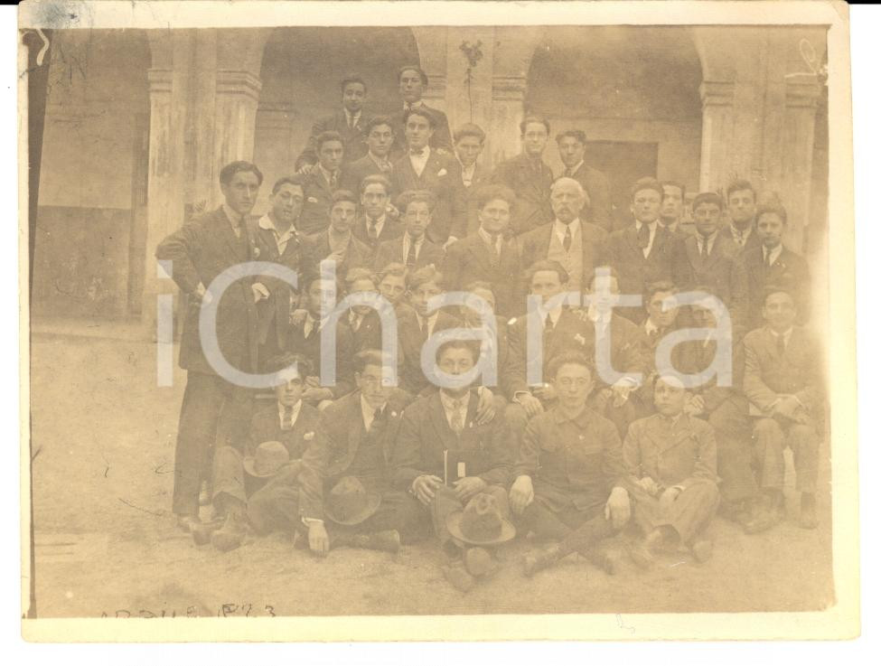 Fotografia d epoca originale 1923 ALESSANDRIA Studenti classi prime con il prof. ROCCO Foto di gruppo 1