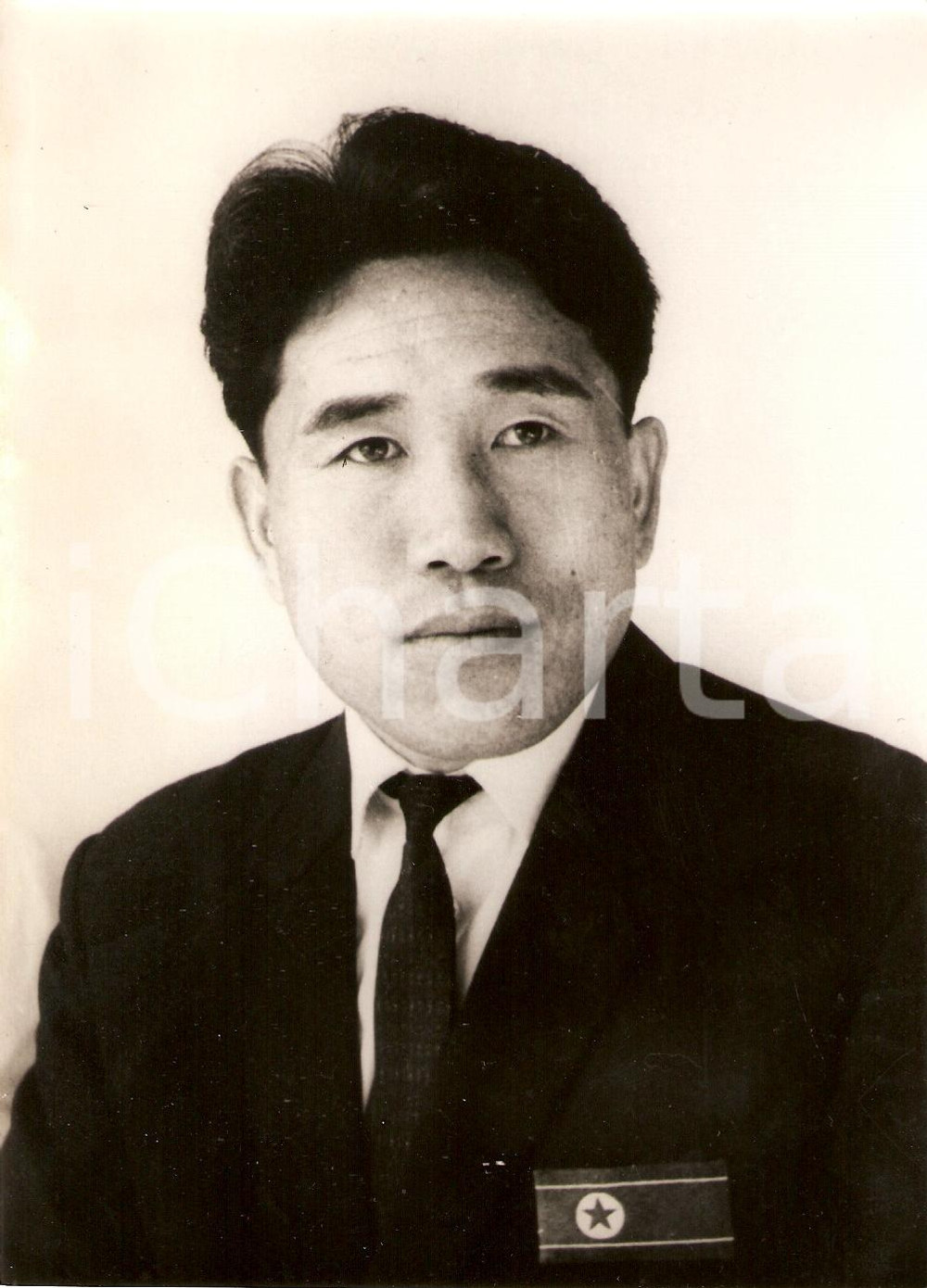 Fotografia d epoca originale 1968 COREA DEL NORD Nazionale calcio Ritratto Han BONG JIN ala destra FOTOGRAFIA 1
