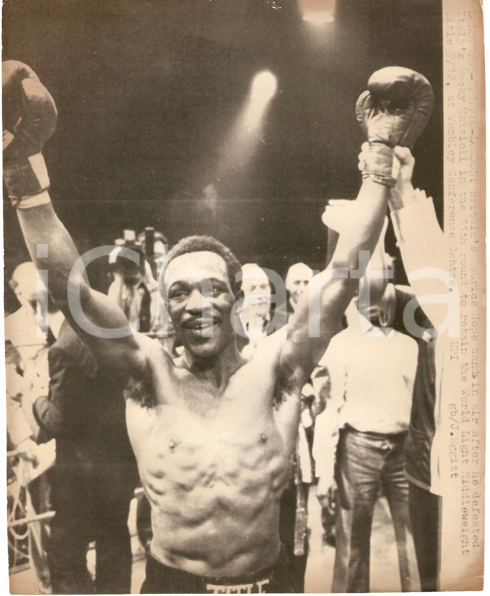 Fotografia d epoca originale 1980 LONDON BOXE Maurice HOPE winner WEMBLEY Conference Centre  Telephoto 1