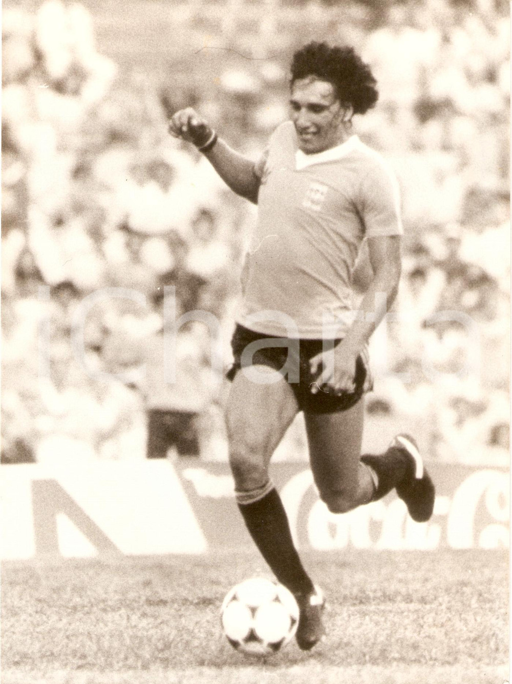 Fotografia d epoca originale 1980 MUNDIALITO Calcio ITALIA  URUGUAY JosÃ© Hermes MOREIRA durante azione Foto 1