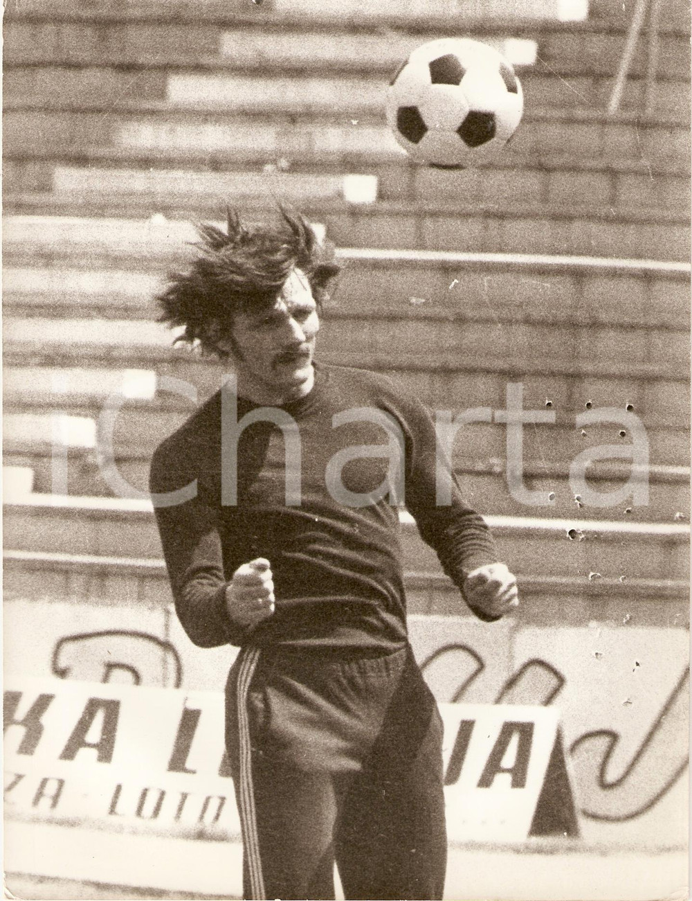Fotografia d epoca originale 1970 ca JUGOSLAVIA Calcio MONDIALI Josip BUKAL durante allenamenti Fotografia 1