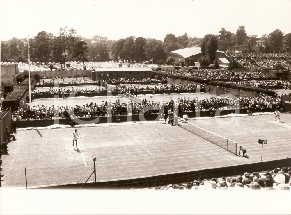 Fotografia d epoca originale 1980 ca INGHILTERRA Tennis WIMBLEDON Pubblico assiste ai match Panoramica 1