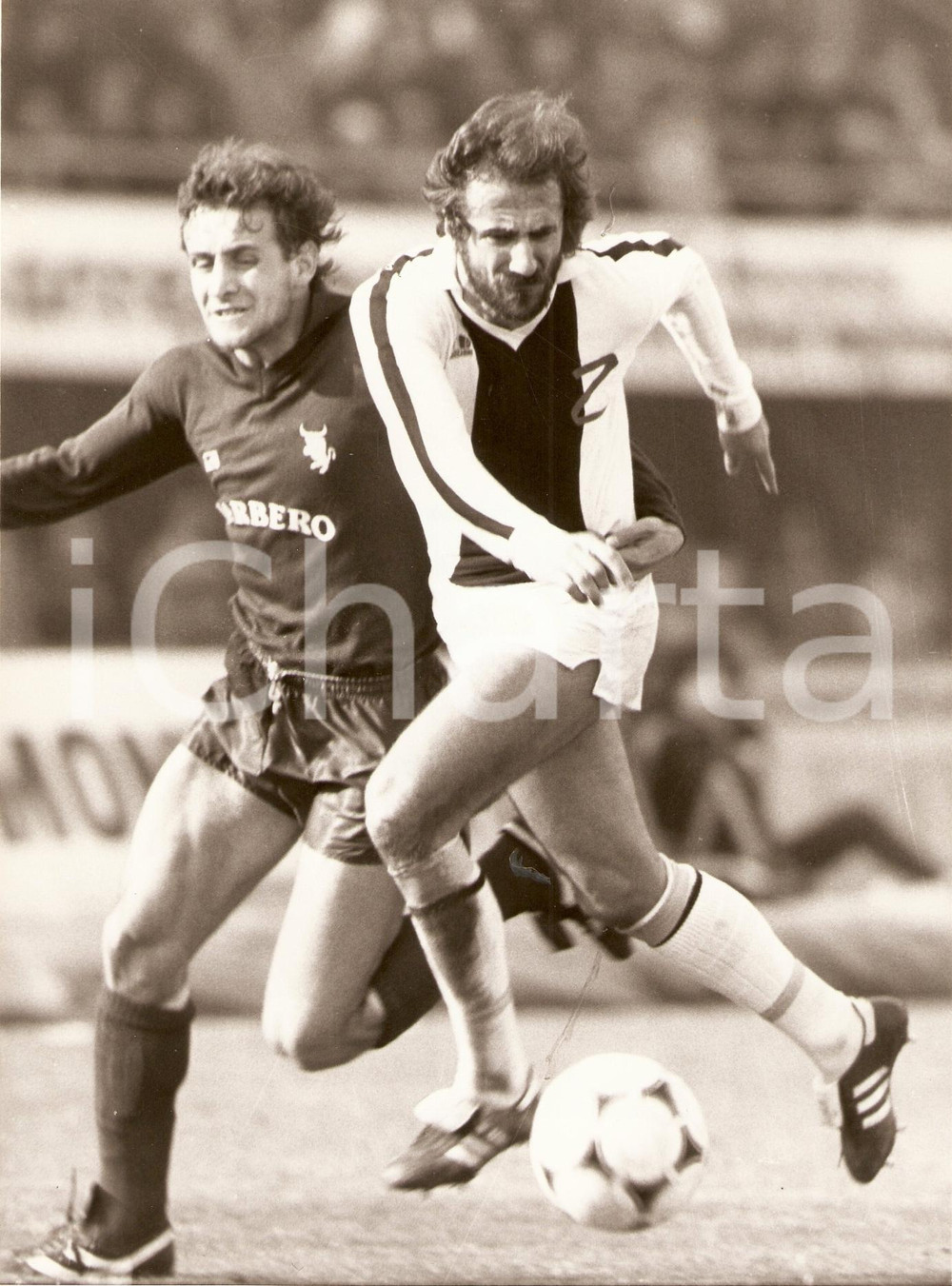 Fotografia d epoca originale 1981 TORINO  UDINESE Calcio Alessandro BONESSO pressing su Orlando PEREIRA Foto 1