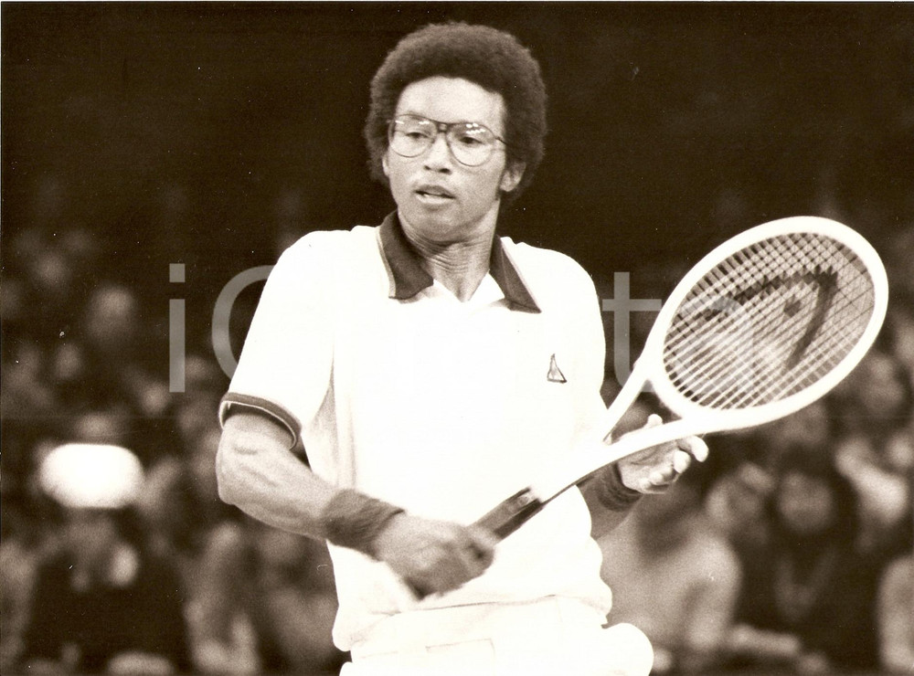 Fotografia d epoca originale 1976 ROMA Tennis COPPA PUMA Arthur ASHE durante un match Fotografia 1