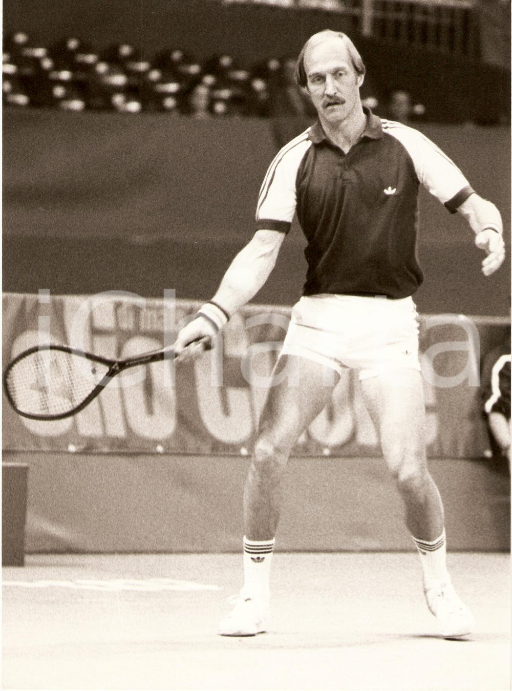 Fotografia d epoca originale 1982 MILANO Cuore Tennis Cup Stan SMITH durante torneo Sponsor OLIO CUORE Foto 1