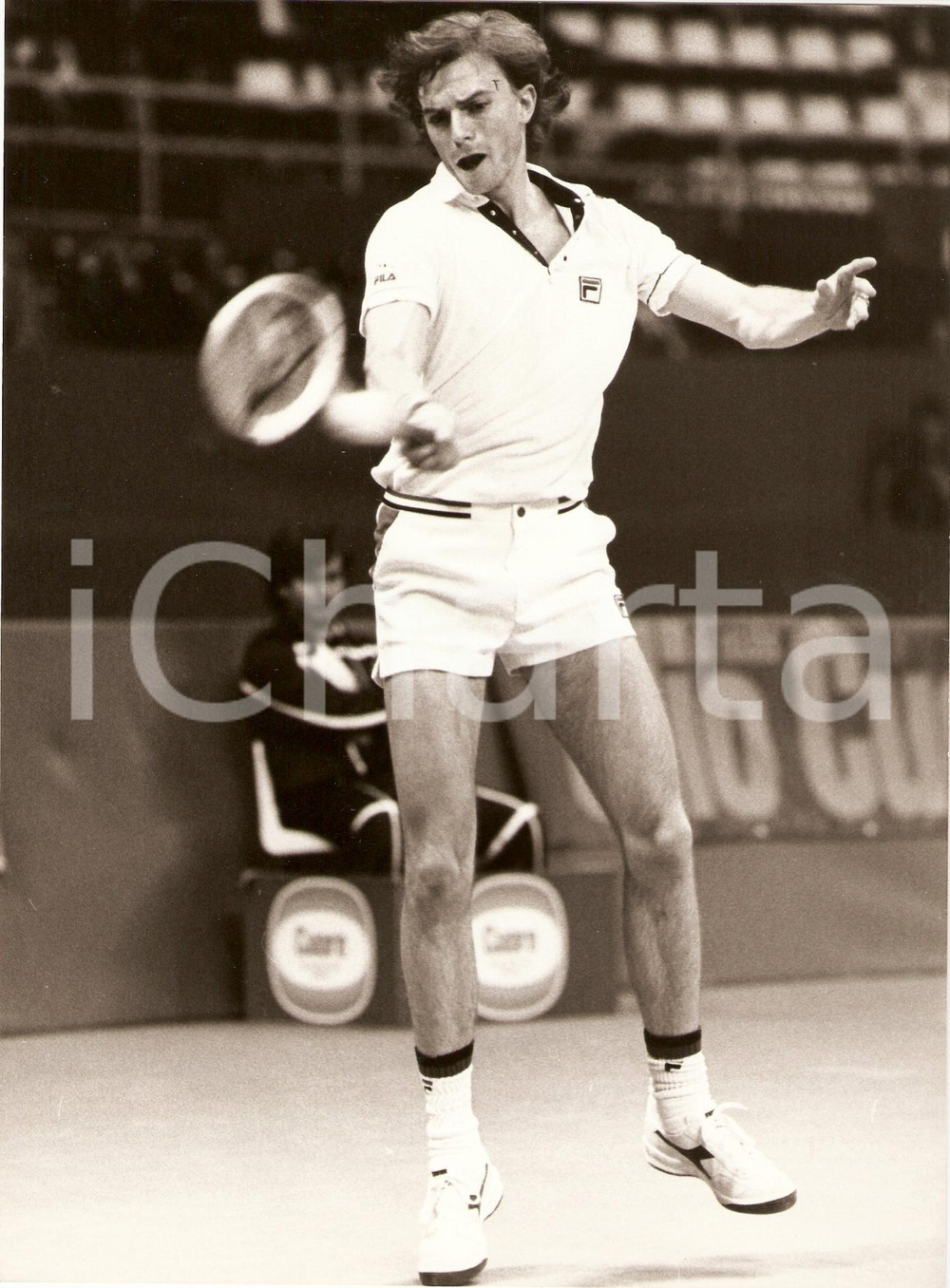 Fotografia d epoca originale 1982 MILANO Cuore Tennis Cup Heinz GUNTHARDT durante match Sponsor FILA Foto 1