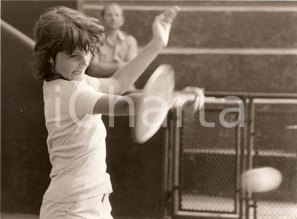 Fotografia d epoca originale 1979 TENNIS Coppa PORRO LAMBERTENGHI Simonetta ALBERTAZZI durante match Foto 1