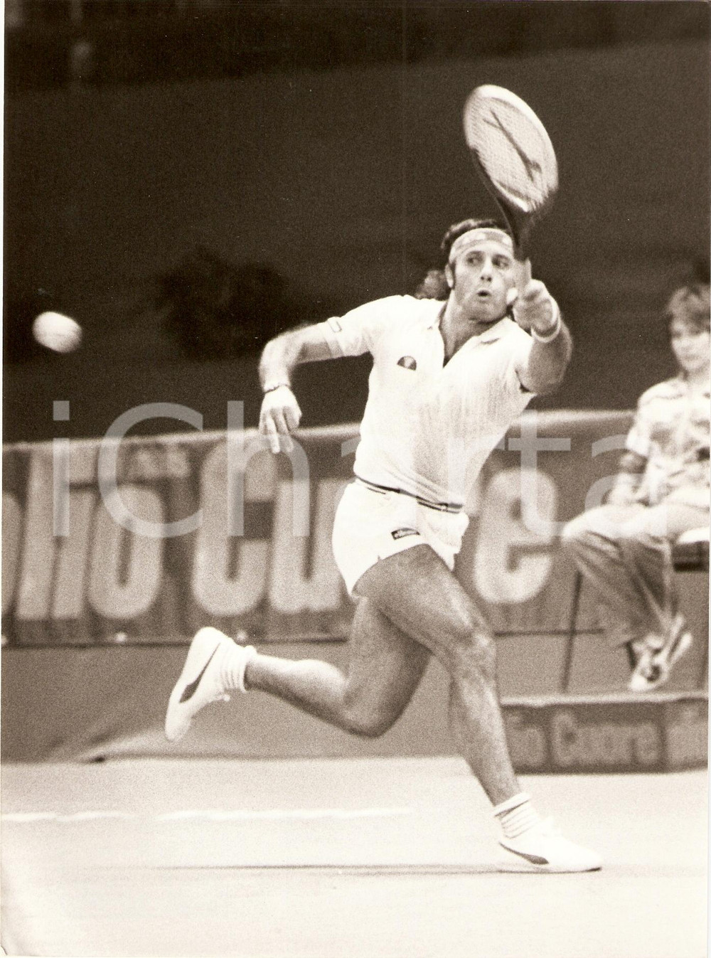 Fotografia d epoca originale 1982 MILANO Cuore Tennis Cup Guillermo VILAS durante incontro Ritratto Foto 1