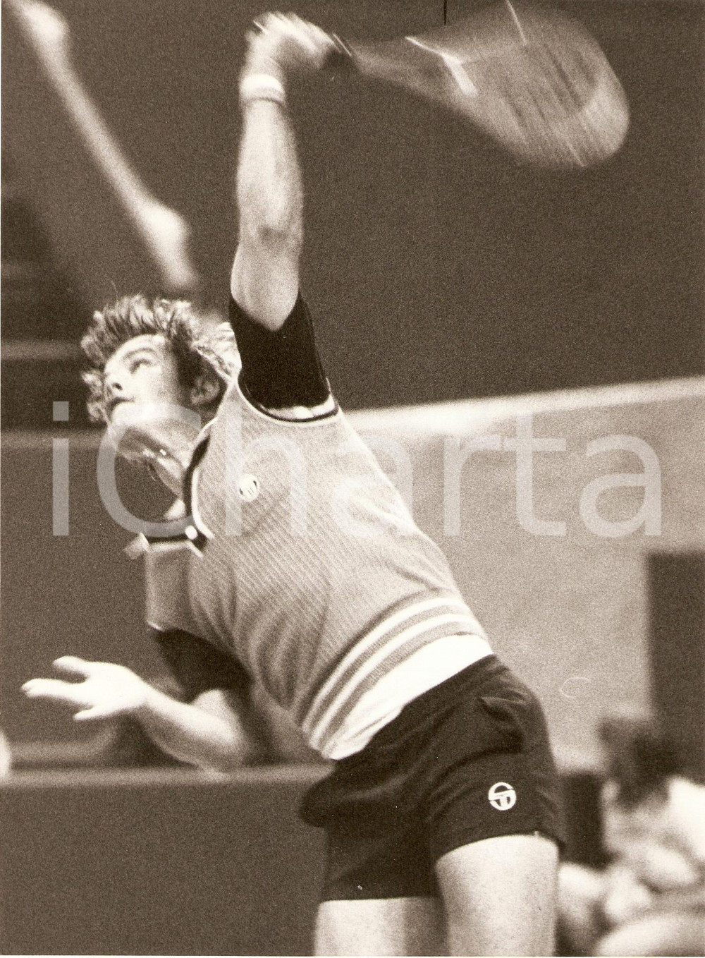 Fotografia d epoca originale 1980 MILANO Tennis BROOKLYN TOURNAMENT Roscoe TANNER durante il match Fotografia 1