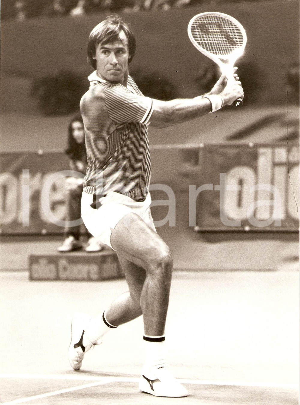 Fotografia d epoca originale 1982 MILANO Cuore Tennis Cup John ALEXANDER prepara un rovescio Fotografia 1