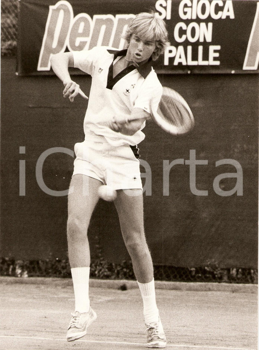 Fotografia d epoca originale 1980 ca TENNIS Mark HARTNETT durante un match Palline PENN Fotografia 1