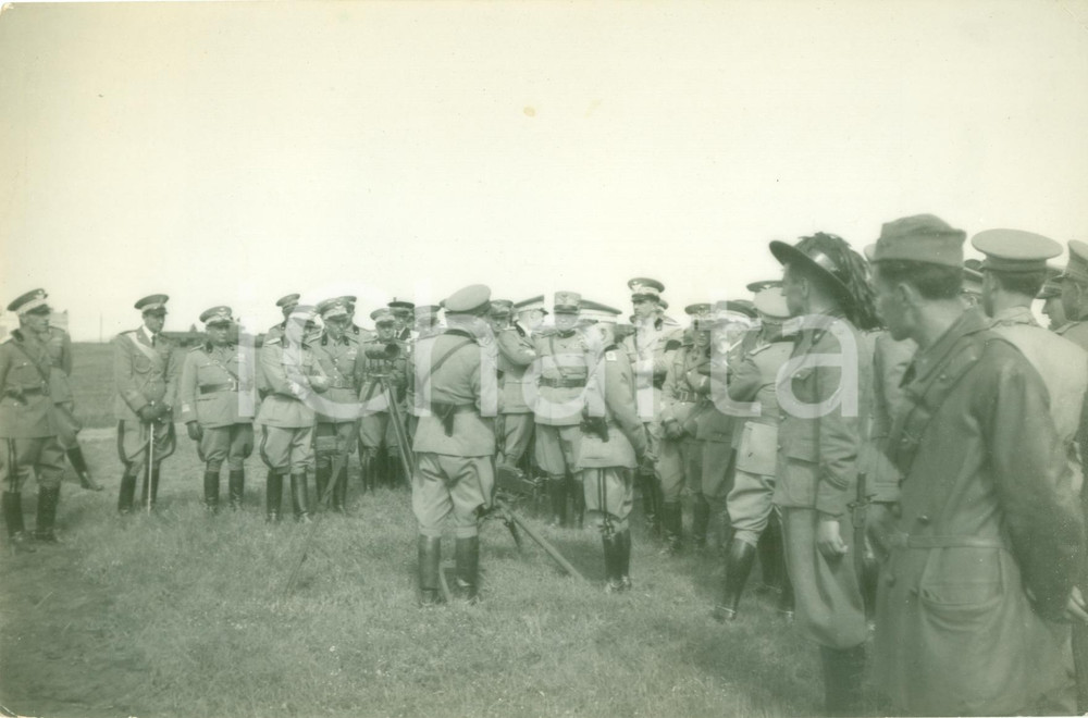 Fotografia d epoca originale 1934 NETTUNO RM Vittorio Emanuele III Pietro BADOGLIO bersaglio BRAGANTINI 1