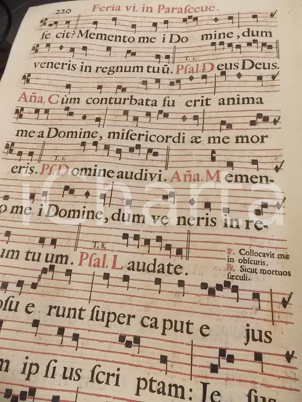 Libro, pubblicazione d epoca 1700 ca ANTIFONARIO ROMANO Pagina canti in rosso e nero per Sesta PARASCEVE 1