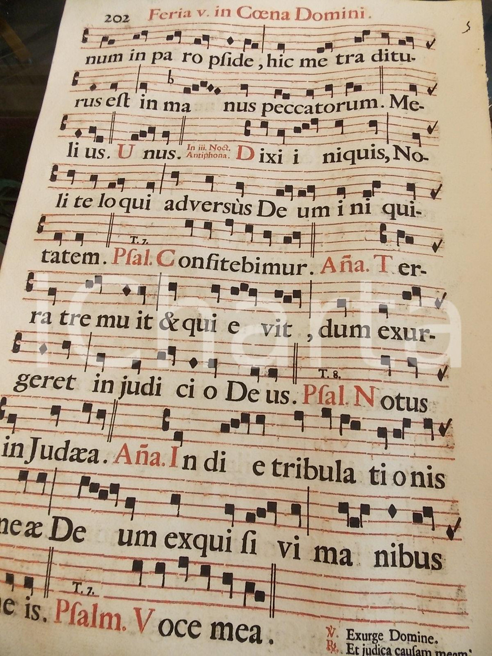 Libro, pubblicazione d epoca 1700 ca ANTIFONARIO ROMANO Pagina con canti in rosso e nero CENA DEL SIGNORE 1