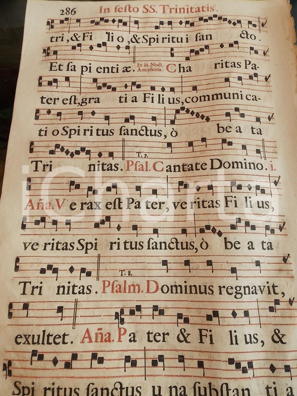 Libro, pubblicazione d epoca 1700 ca ANTIFONARIO ROMANO Pagina canti in rosso nero SANTISSIMA TRINITA 1