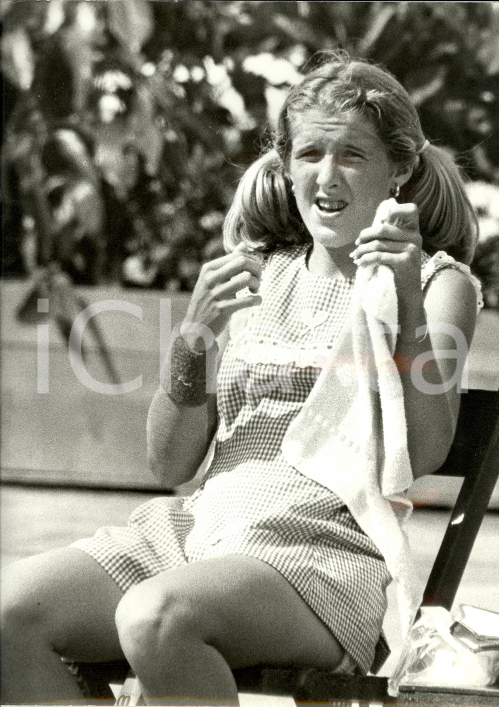 Fotografia d epoca originale 1980 ca MILANO Tennis Tracy AUSTIN si rilassa tra un set e l altro Fotografia 1