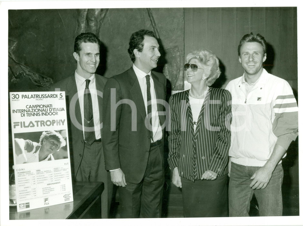 Fotografia d epoca originale 1987 MILANO Lea PERICOLI Giovanni OCLEPPO Bjorn BORG presentano FILATROPHY Foto 1