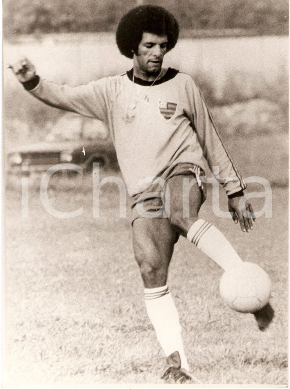 Fotografia d epoca originale 1980 ca BRASILE Calcio Leovegildo Lins da Gama JUNIOR si allena Fotografia 1