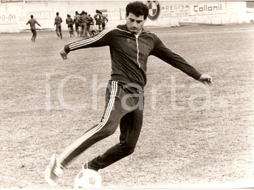 Fotografia d epoca originale 1978 CALCIO Sotiris KAIAFAS allenamento CIPRO Sponsor BMW Fotografia 1
