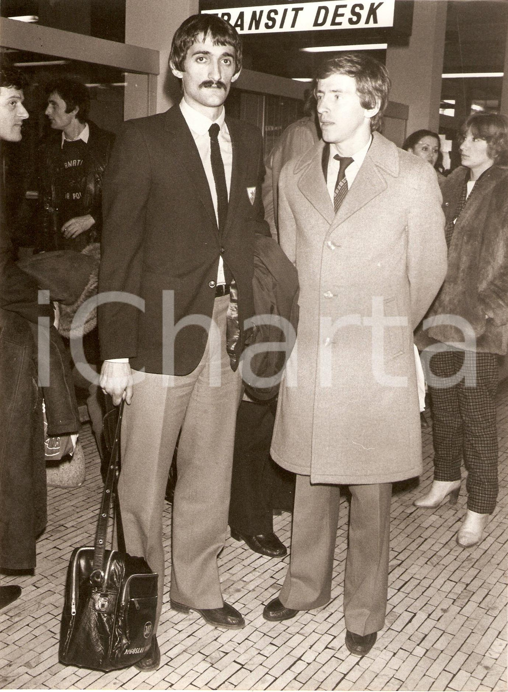 Fotografia d epoca originale 1970 ca JUGOSLAVIA Calcio STELLA ROSSA Zdravko BOROVNICA Vladimir PETROVIC Foto 1