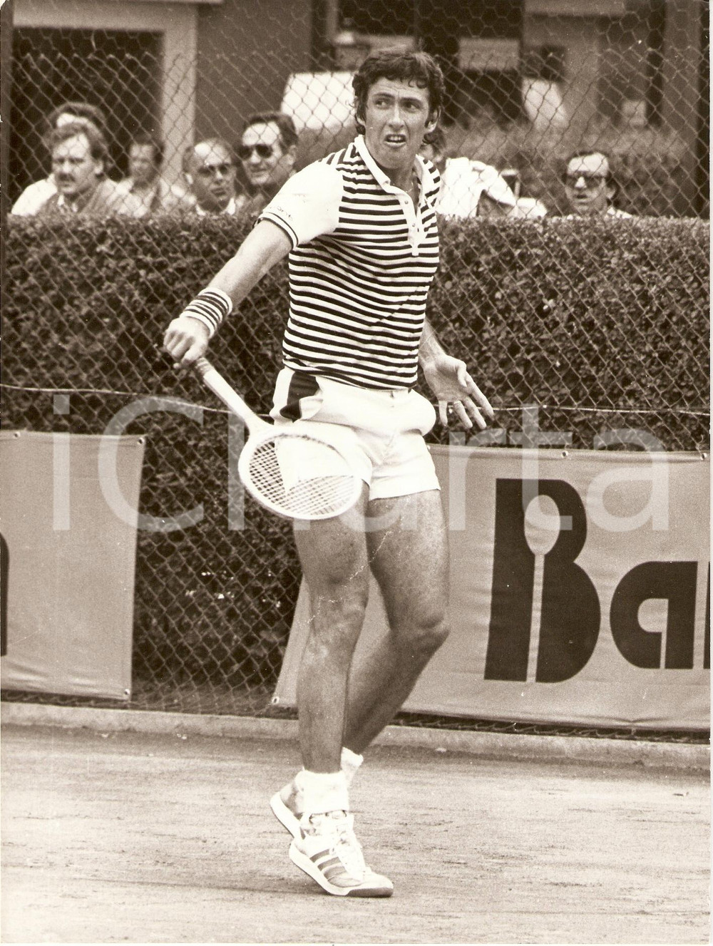 Fotografia d epoca originale 1975 ca TENNIS Phil DENT durante un match Fotografia 1