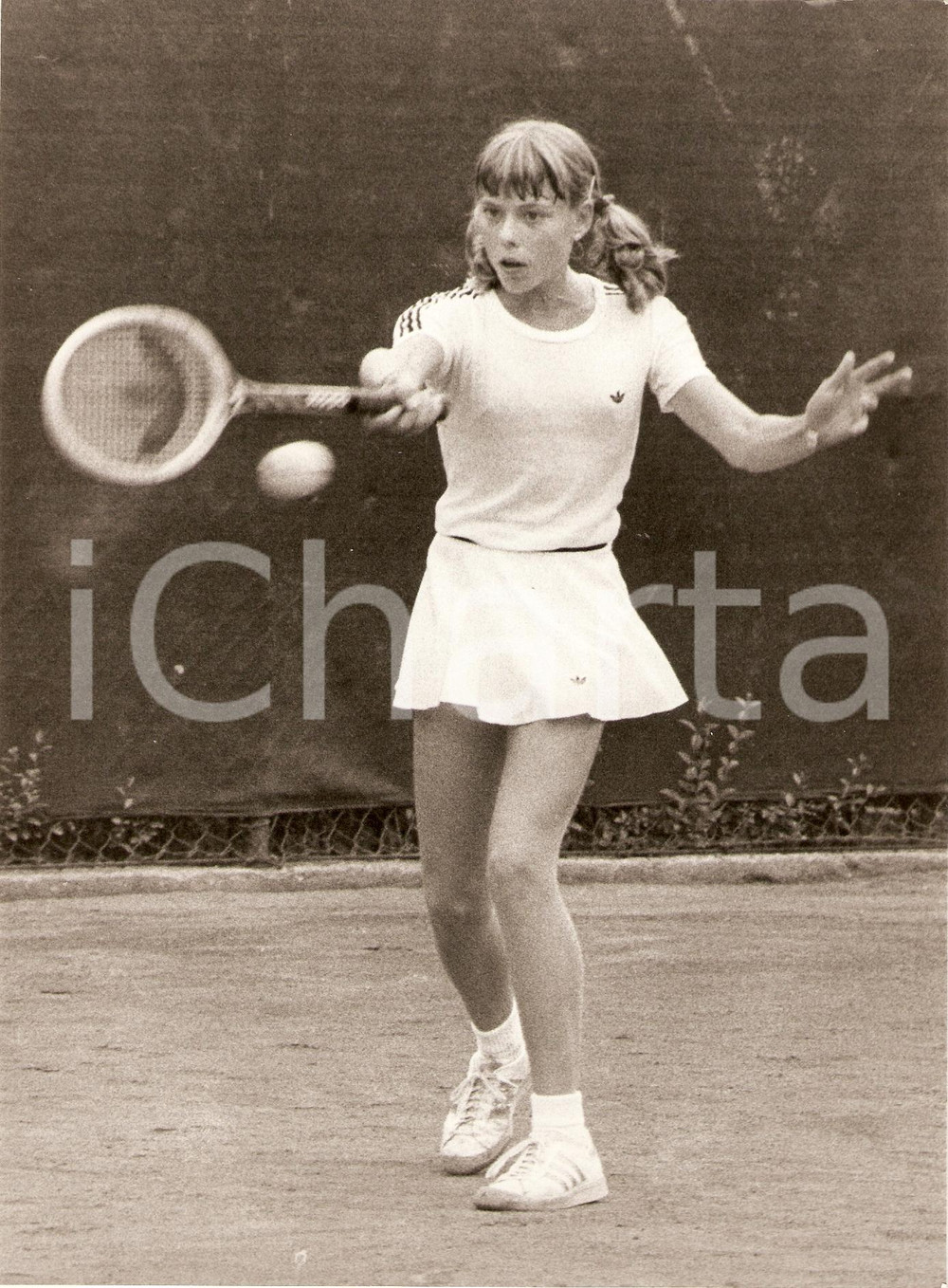 Fotografia d epoca originale 1980 ca SVIZZERA Tennis Lilian DRESCHER KELAIDIS durante allenamento Fotografia 1