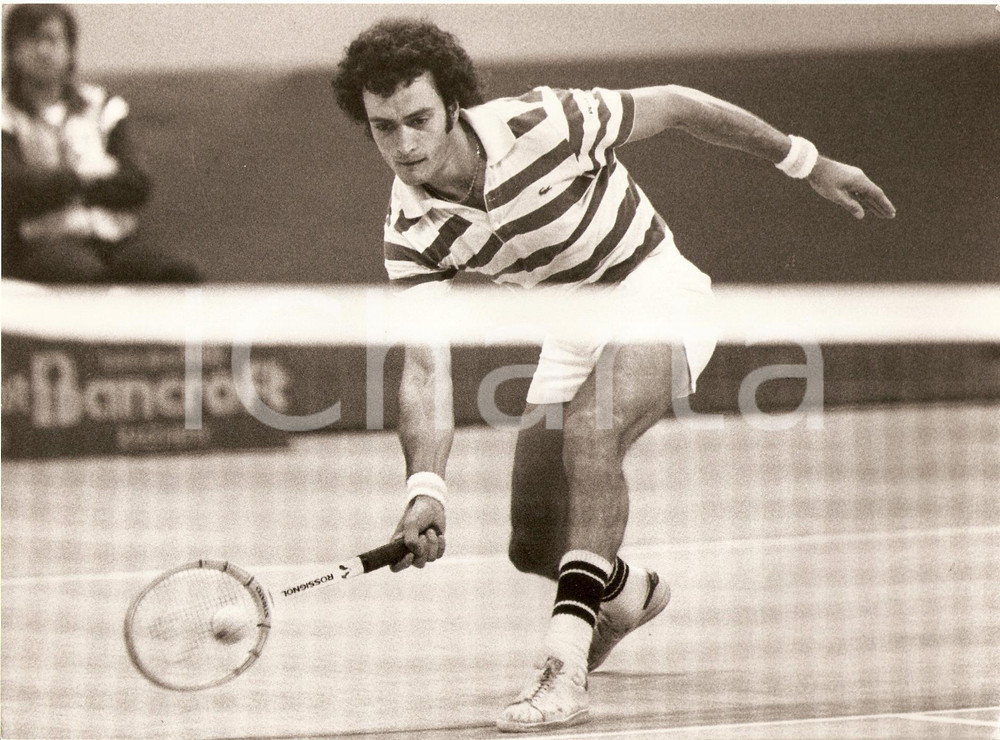 Fotografia d epoca originale 1980 ca ARGENTINA Tennis José Luis CLERC durante match Racchetta ROSSIGNOL Foto 1