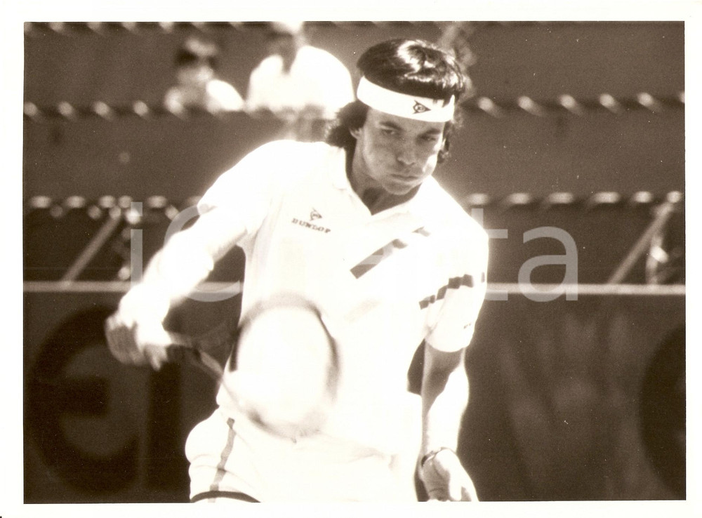 Fotografia d epoca originale 1985 ca SPAGNA TENNIS Emilio SANCHEZ  Sponsor DUNLOP Fotografia 1 1