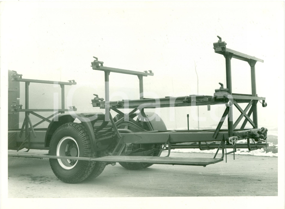 Fotografia d epoca originale 1960 ca TORINO Rimorchio sopraelevato Officine VIBERTI Fotografia 1