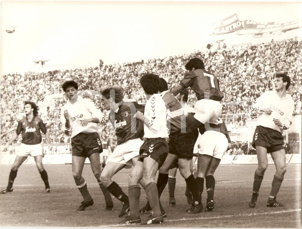 Fotografia d epoca originale 1988 CAMPIONATO Calcio BOLOGNA  PISA Hugo RUBIO colpo di testa Fotografia 1