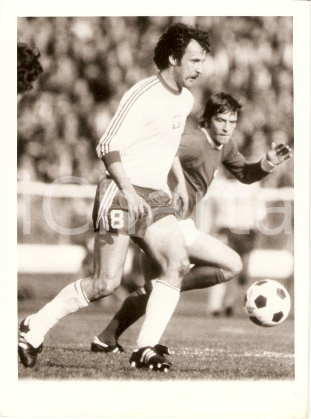 Fotografia d epoca originale 1982 POLONIA Calcio MONDIALI Janusz KUPCEWICZ azione durante partita Fotografia 1