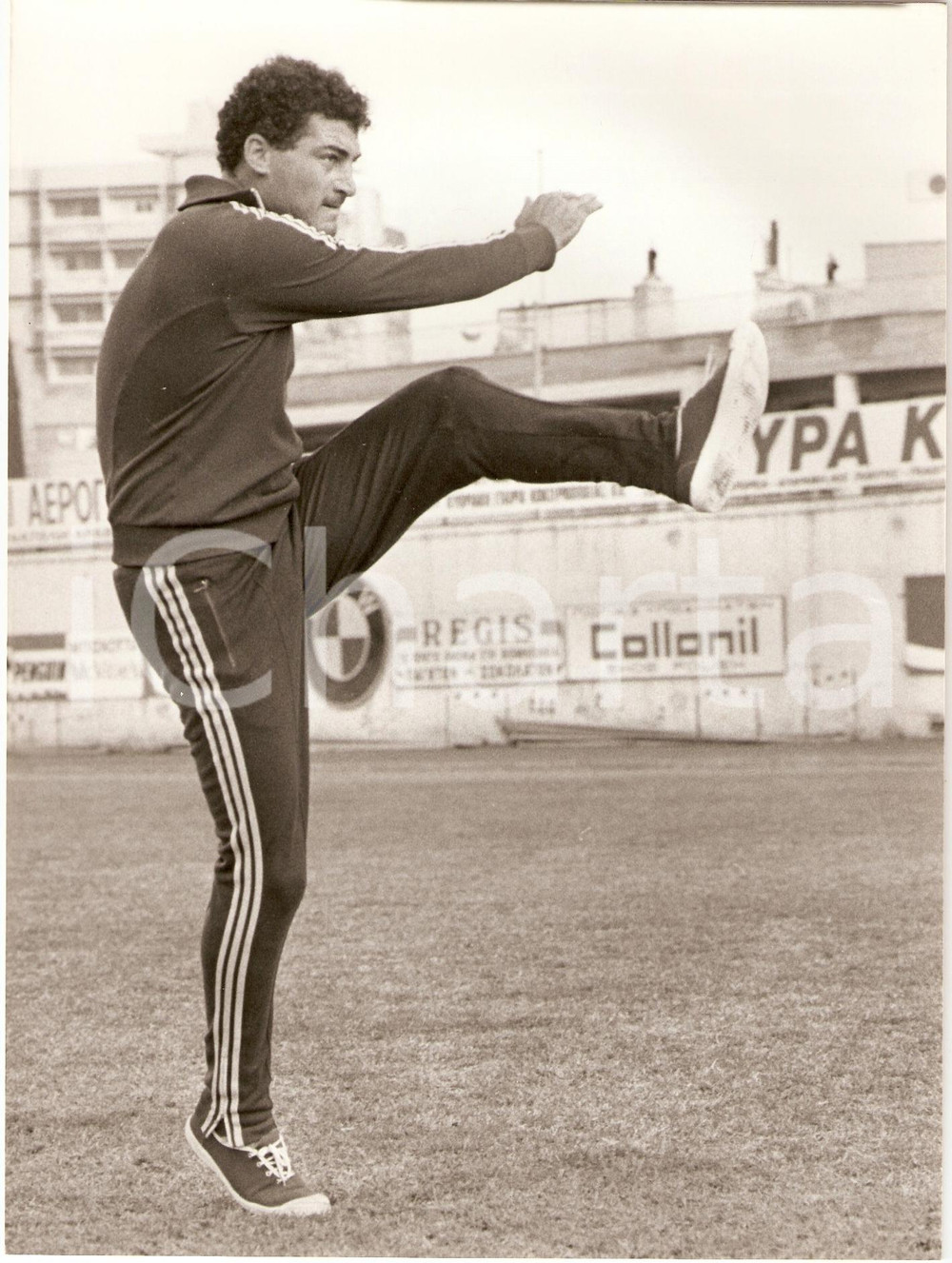Fotografia d epoca originale 1978 CALCIO Sotiris KAIAFAS vince SOULIER D OR Allenamento CIPRO Fotografia 1