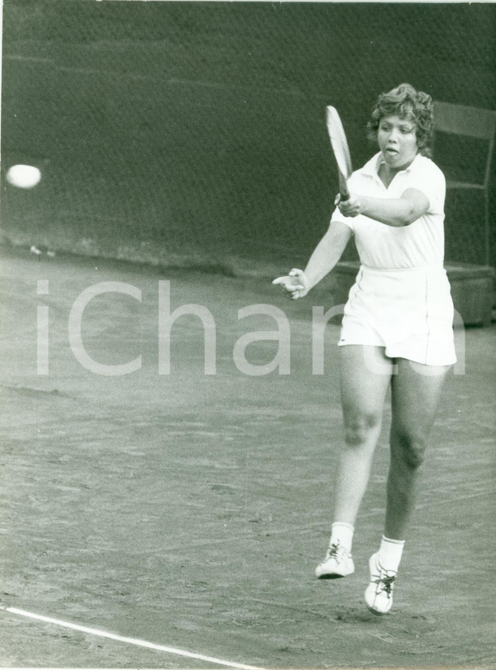 Fotografia d epoca originale 1975 ca MILANO Tennis Hana HUBLEROVA si allena Fotografia 1