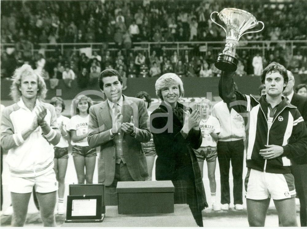 Fotografia d epoca originale 1978 MILANO Tennis Vitas GERULAITIS Sandy MAYER vincono MILAN INDOOR Fotografia 1