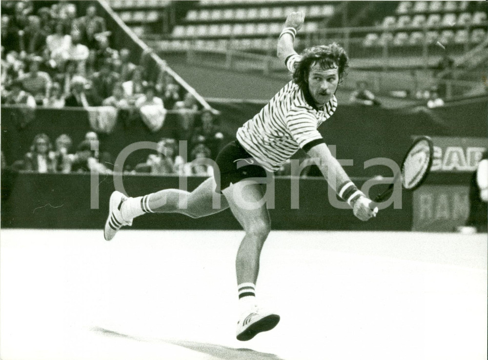 Fotografia d epoca originale 1980 ca Tennis John FRAWLEY durante allenamenti Fotografia 1